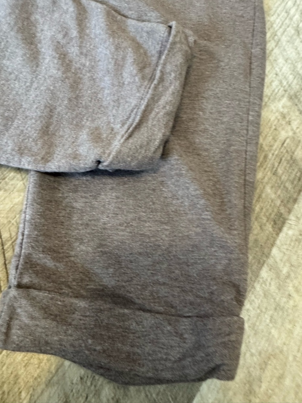 Banana Republic Women's Gray Tinted Taupe Capris with Drawstring Waist - Picture 2 of 11